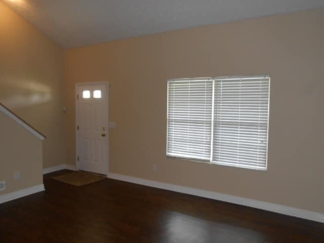 Foto del edificio - 82 Richard Ave