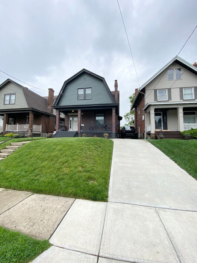 Building Photo - NORWOOD - Wow! Stunning 3 bed 2 story home...