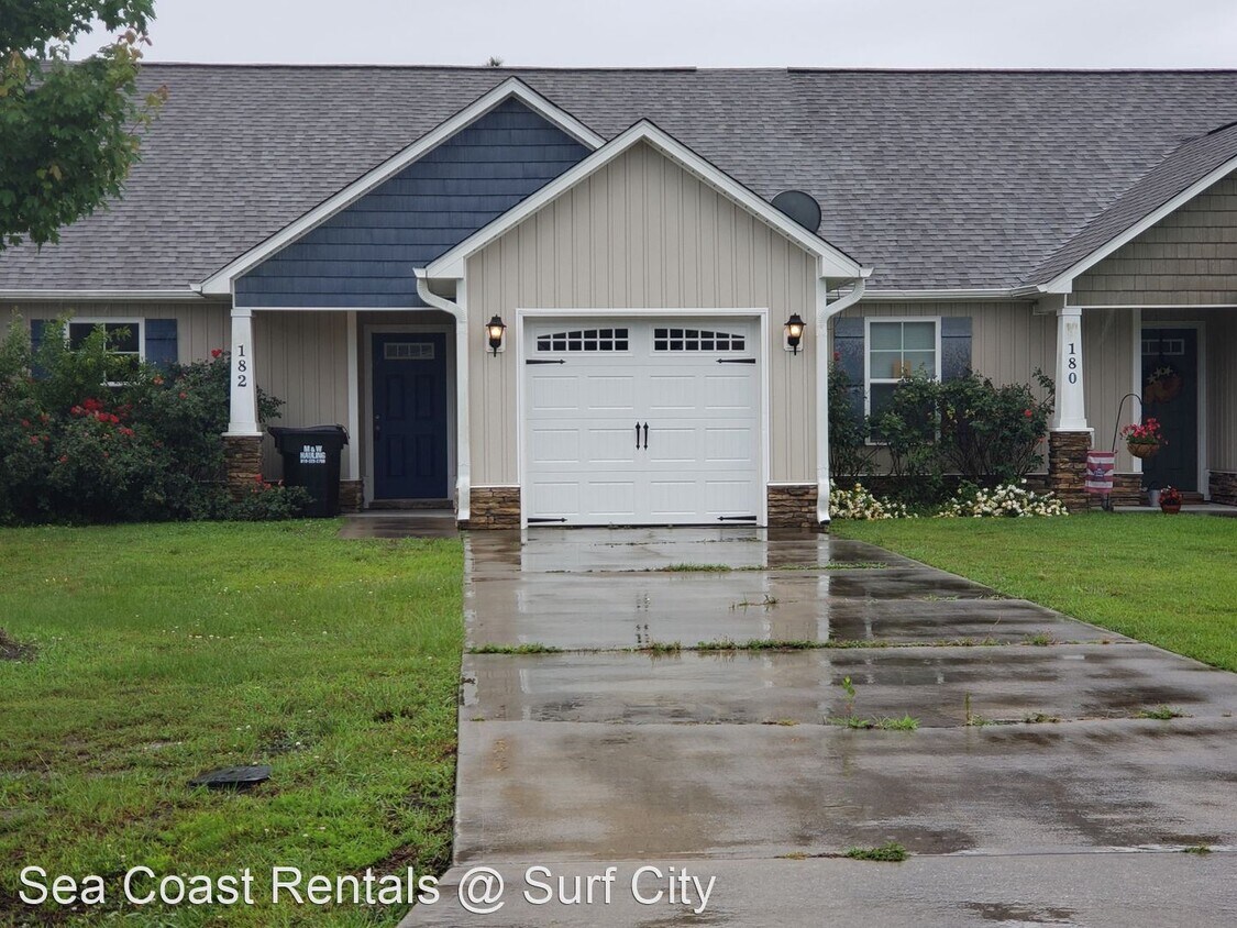 Foto principal - 182 Pine Hollow Rd