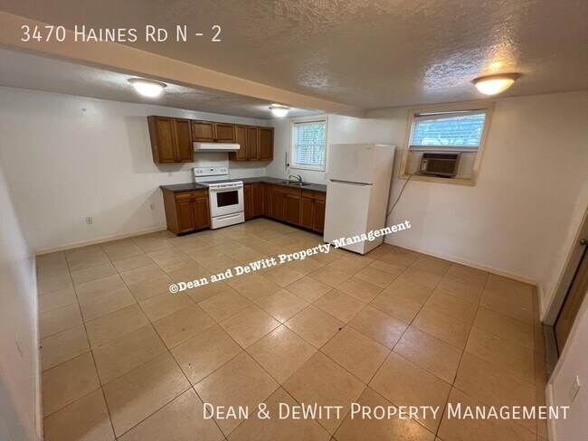 Foto del edificio - 3470 Haines Rd N