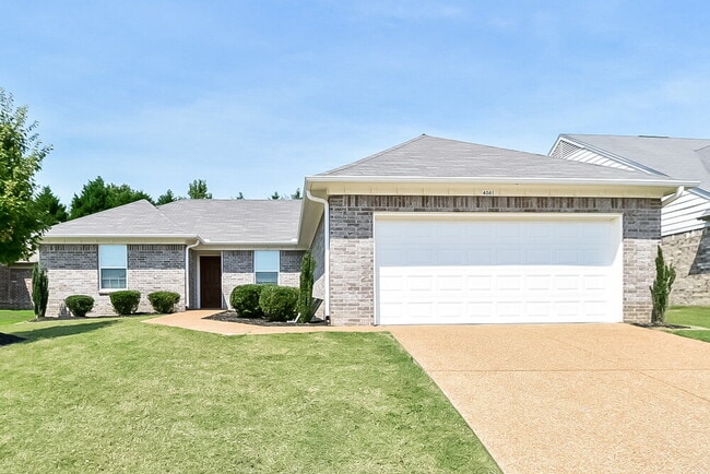 Building Photo - 4085 Colton Dr