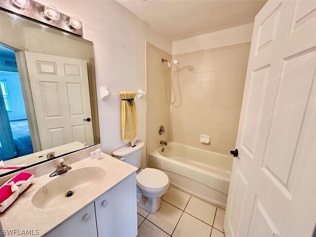 Foto del edificio - 3614 Pine Oak Cir