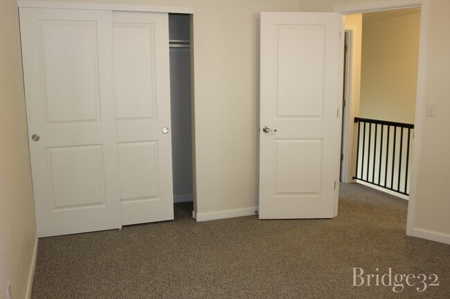 Foto del edificio - 3206 Bridge St