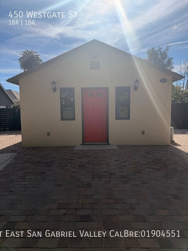 Building Photo - 450 Westgate St