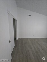 Building Photo - 9104 Quiet Cove Way