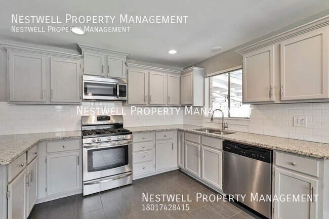 Foto del edificio - Charming upgraded 4-bed Home in Holladay