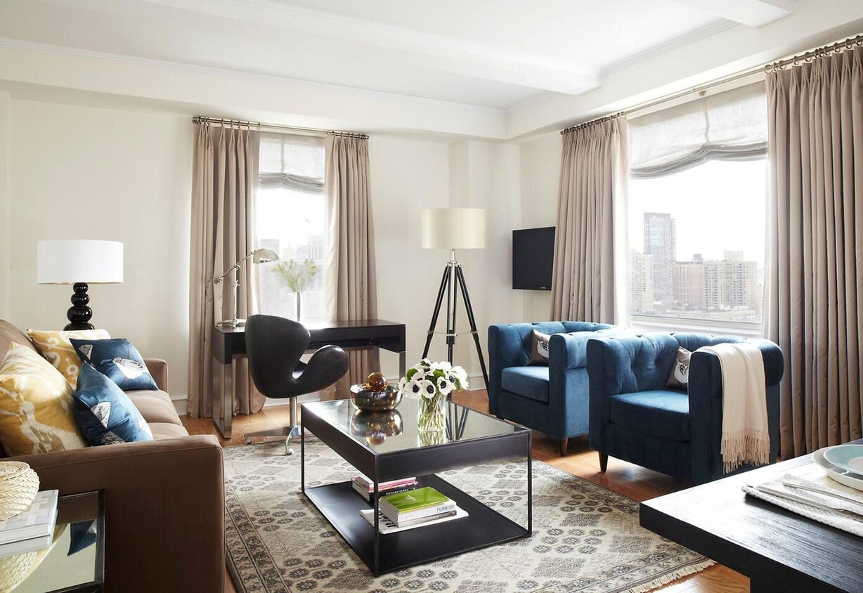 Foto principal - 142 W 57th St