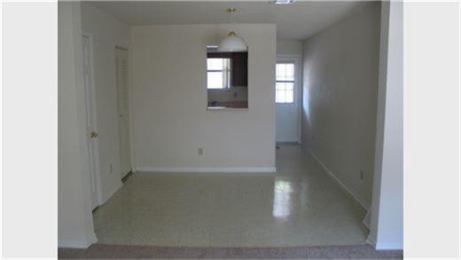 Building Photo - 835 US-84