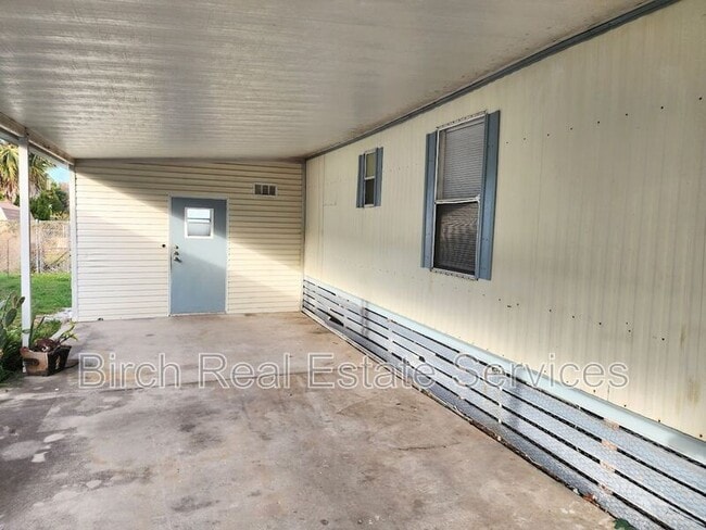 Foto del edificio - 7211 Lofty Dr