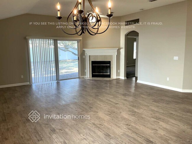 Foto del edificio - 3675 Blue Wing Ct