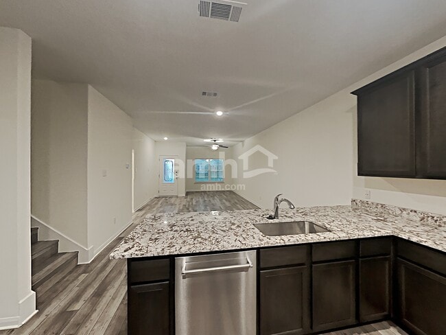 Building Photo - 1198 Treeta Trail