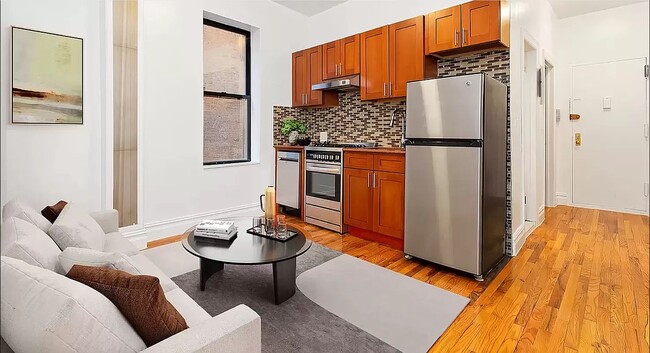 Building Photo - 160 Waverly Place