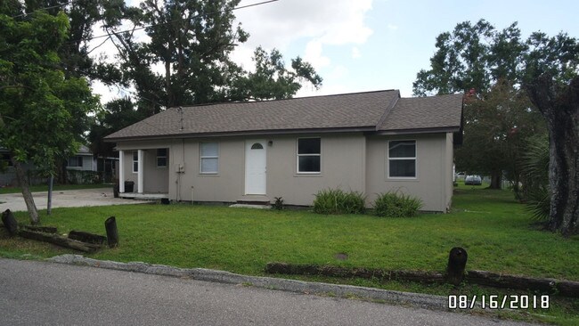 Building Photo - N Orleans 7509