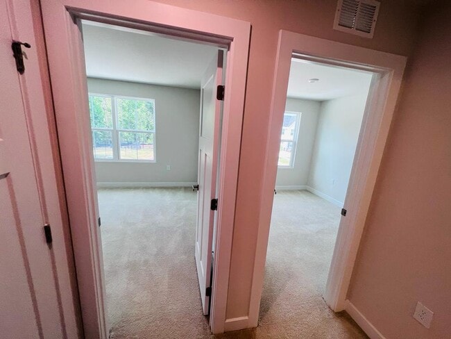 Building Photo - 415 Camarillo LN