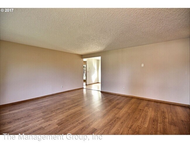Foto del edificio - 3 br, 2 bath House - 6115 NE 97th Avenue