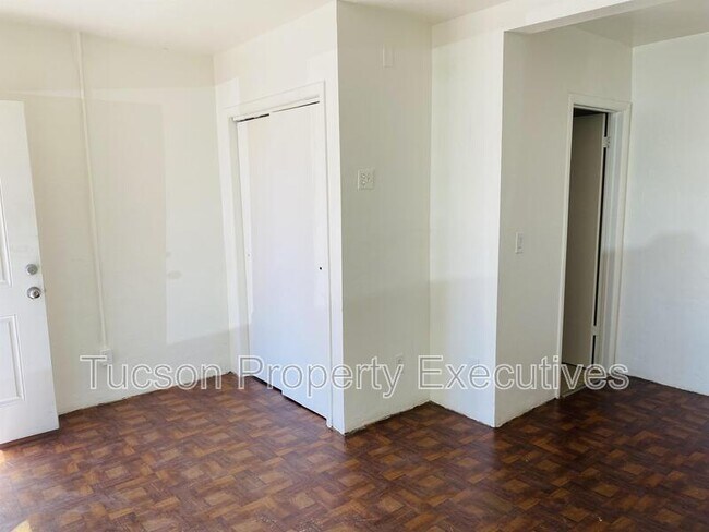 Foto del edificio - 2411 S 6th Ave