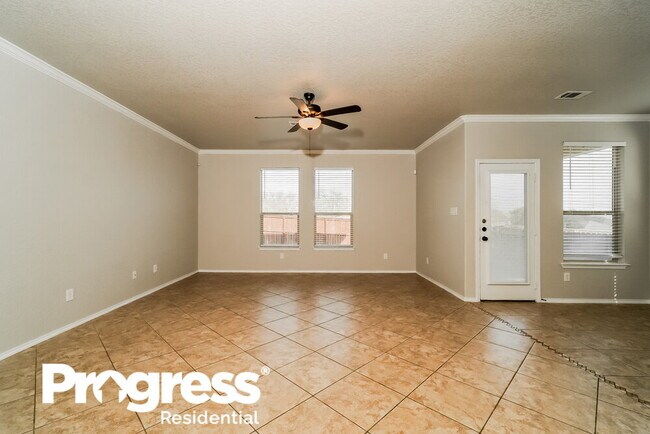 Building Photo - 340 Buckboard Ln