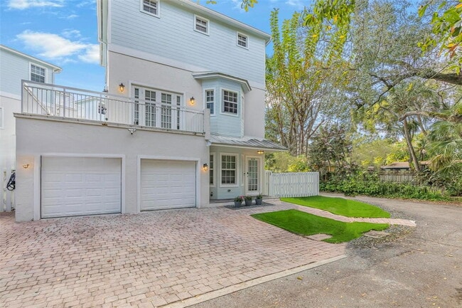 Photo - 1111 Waverly Rd House