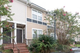 Building Photo - 2183 Del Carmel Way