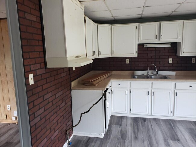 Building Photo - 3836 Rex Cir