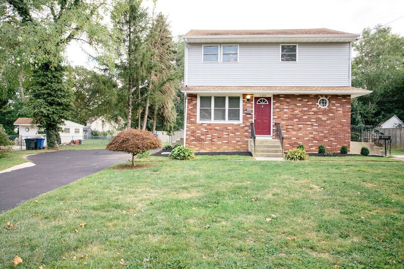 206 5th Ave, Maple Shade, NJ 08052 Condo for Rent in Maple Shade, NJ