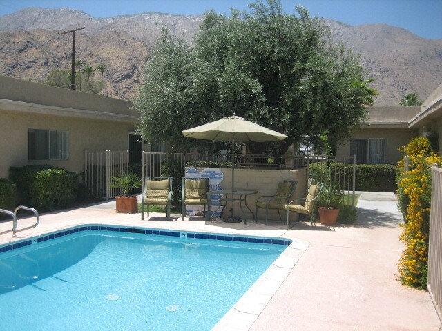 Foto principal - 600 N Belardo Rd