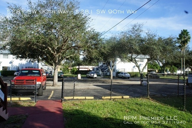 Foto del edificio - 5281 SW 90th Way