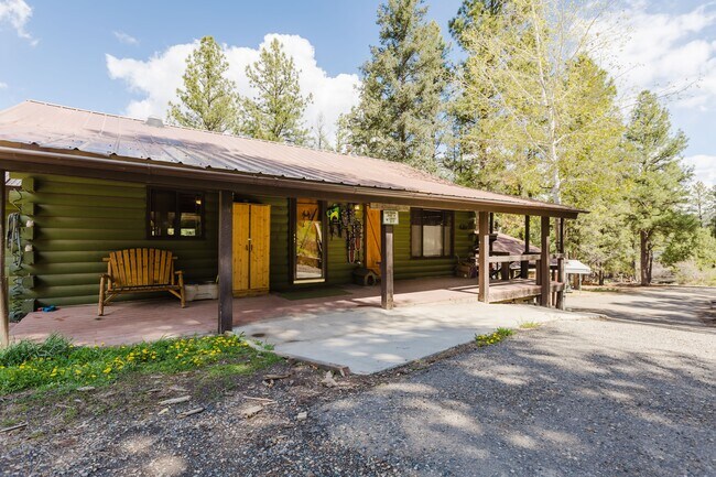 Foto del edificio - 77 Navajo Ln