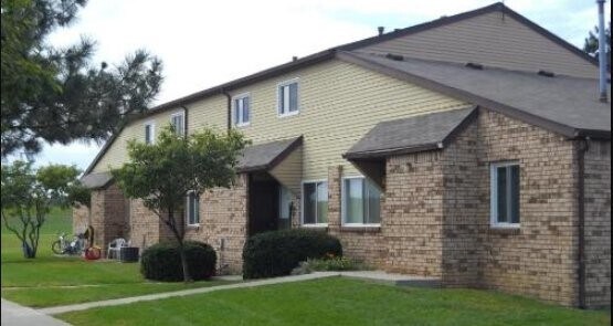 Foto del edificio - 655 S Poe Rd