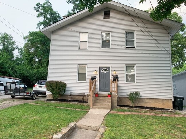 Building Photo - 330 Lilienthal St