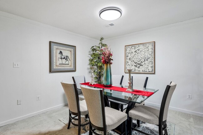 Foto del edificio - 7520 Clemson Ct