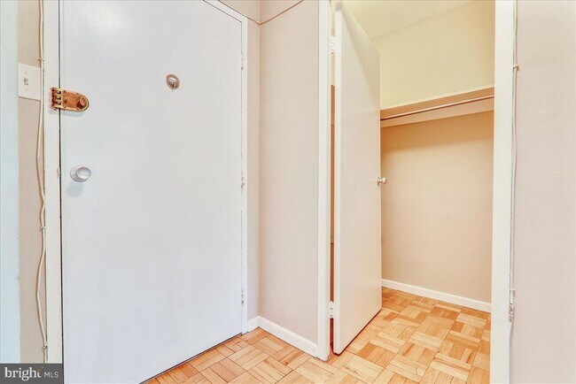 Foto del edificio - 940 25th St NW