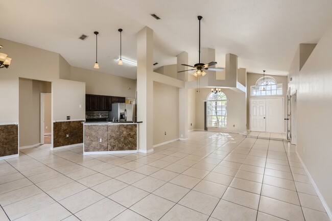 Building Photo - 2837 Berkshire Circle