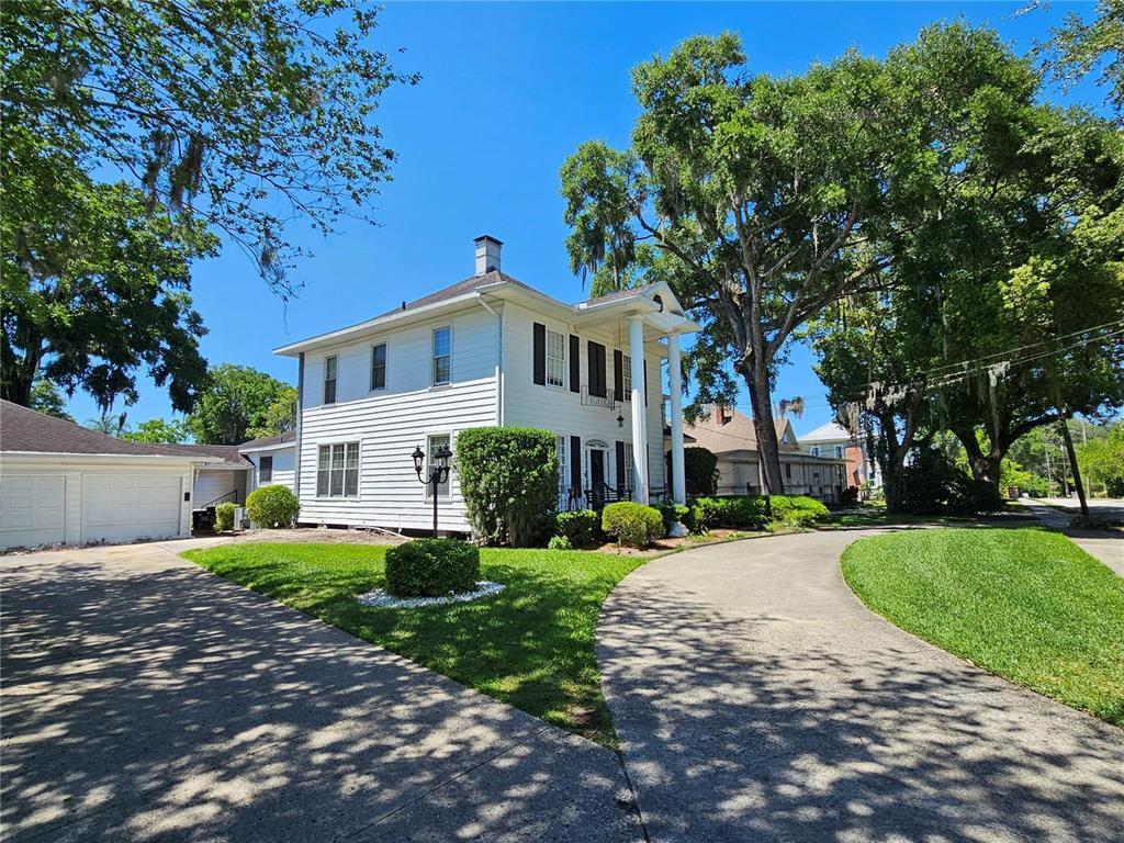 Foto principal - 913 N Roux St