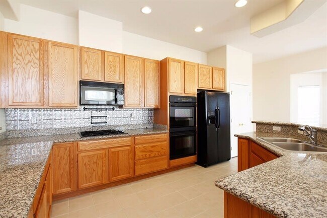 Building Photo - 6109 Jubilee Gardens Ave