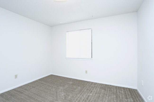 2HAB, 2BA - 902ft²- Habitación - Strawberry Hill Apartments