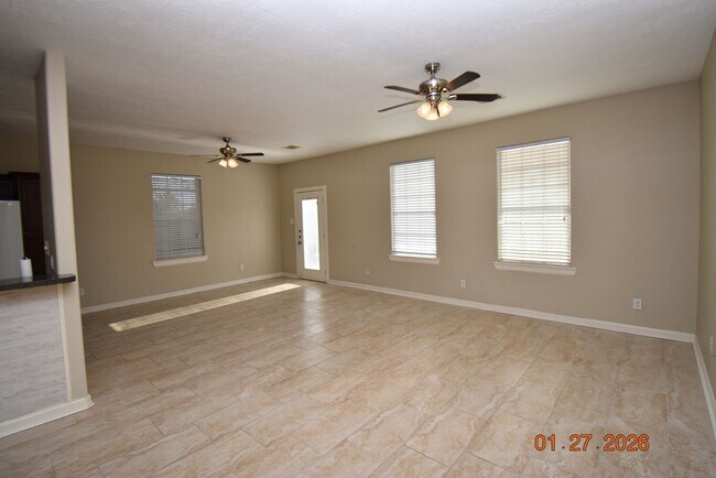 Building Photo - 3108 Avenue D