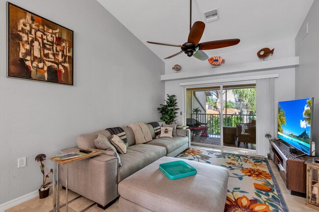 Foto del edificio - Seasonal Condo Available in Bonita Springs...