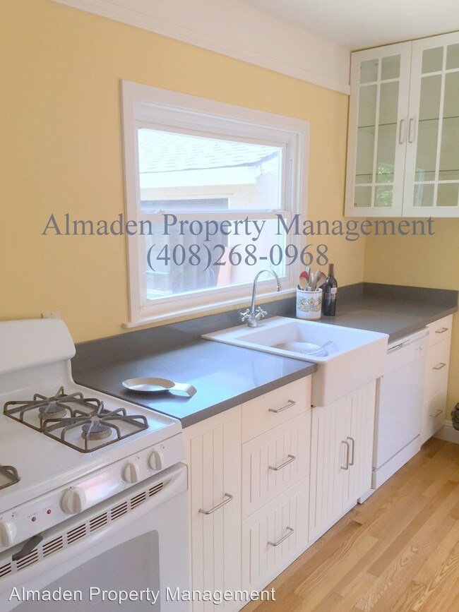 Foto del edificio - 5 br, 2 bath House - 501 S. 14th St.