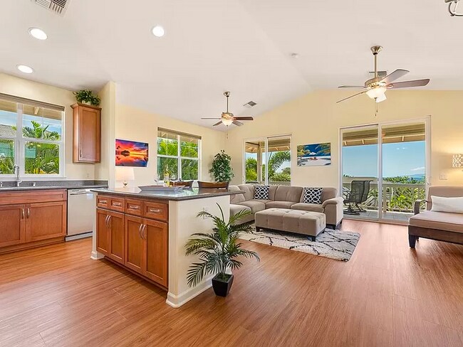 Foto del edificio - 142 Laukahi St