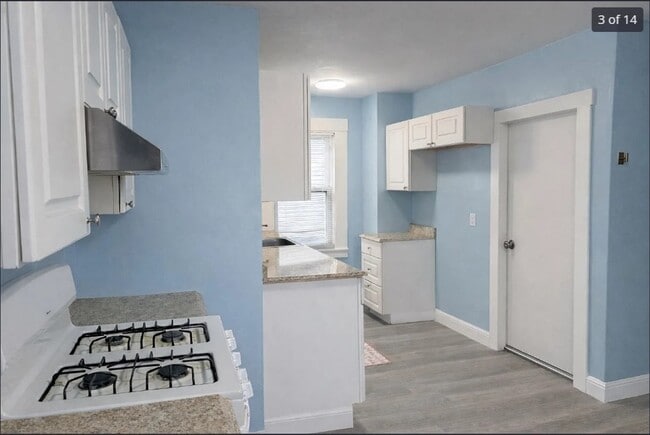 Building Photo - 405 Lakeview Ave