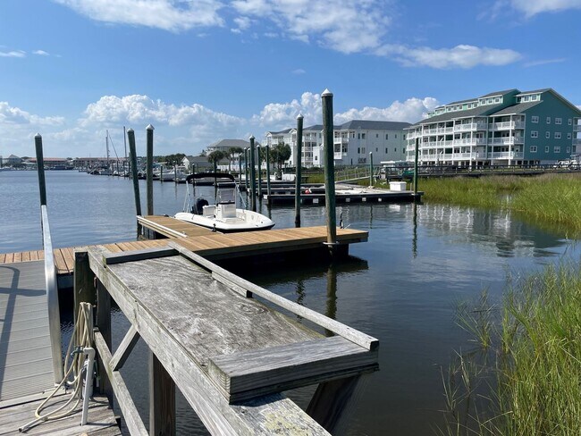 Building Photo - Spend Winter at the Beach: Boat slip w/ IC...