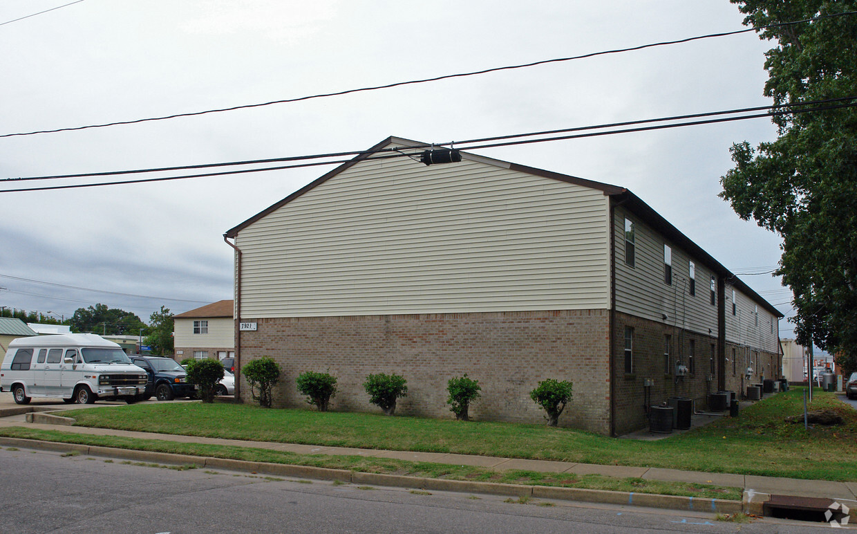 Foto del edificio - Bayview Plaza Apartments