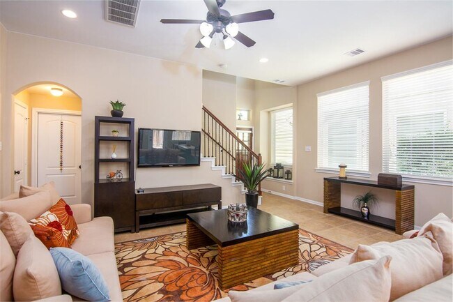 Foto del edificio - 11 Cheswood Manor Drive