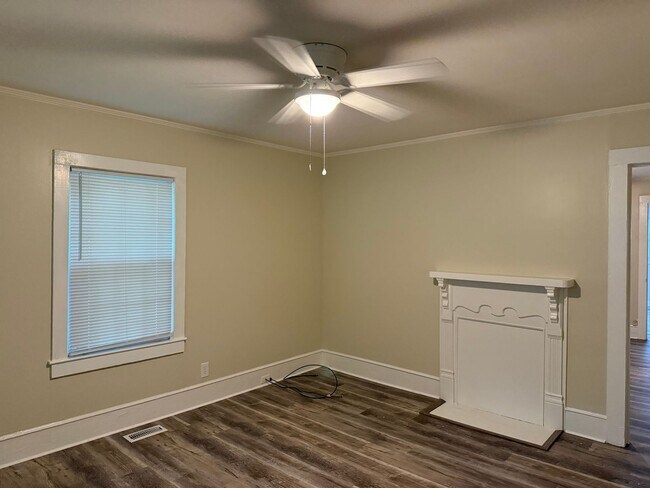 Foto del edificio - One bedroom, 1 bath duplex in Gibsonville