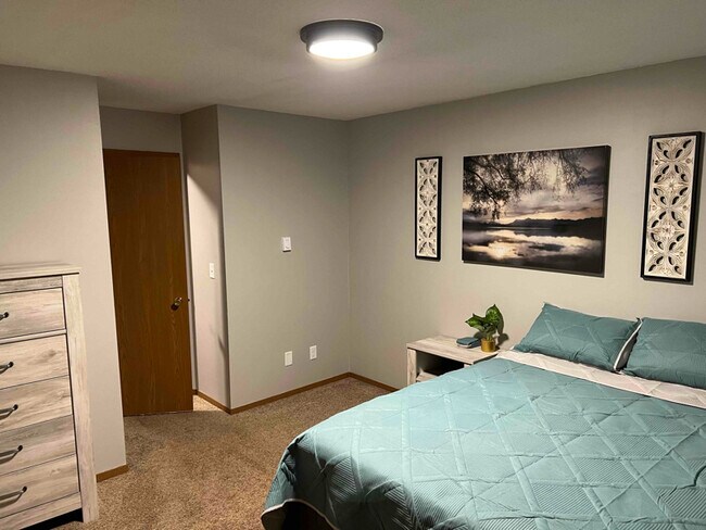 Foto del edificio - 1009 Boxelder Ave