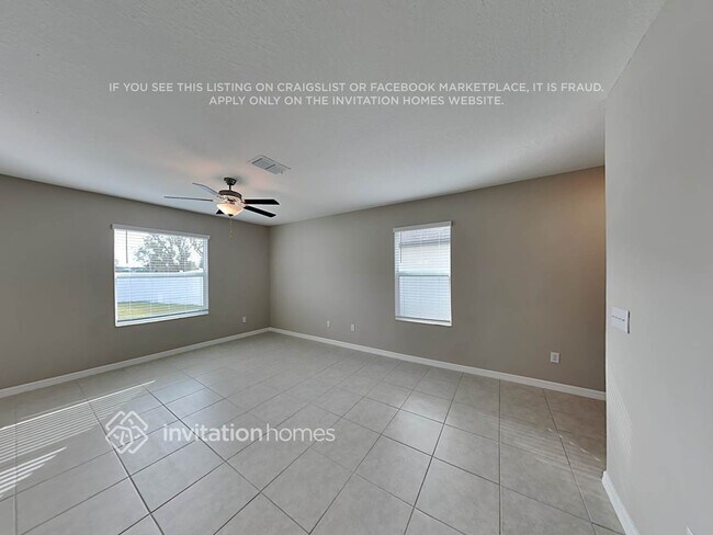 Foto del edificio - 10355 Blue Plume Ct