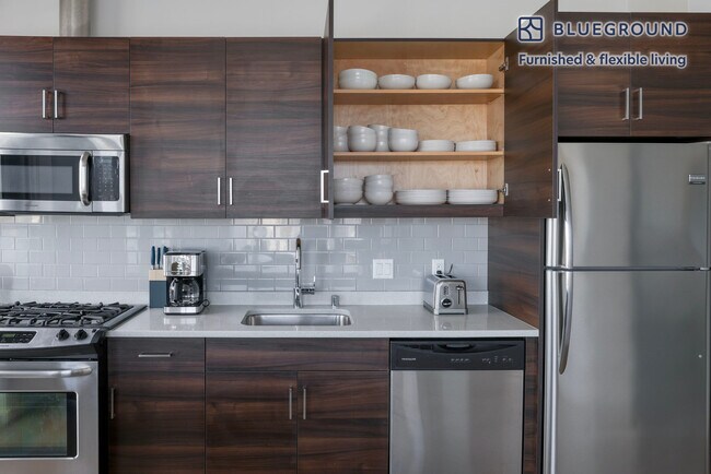 Foto del edificio - 100 Van Ness Ave