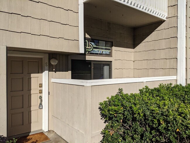 Foto del edificio - Beautiful 3 bedroom, 2.5 bath unfurnished ...