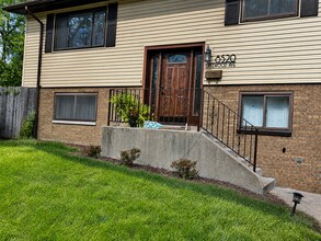 Building Photo - 8520 Lakewood Ave